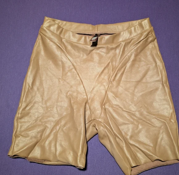 SKIMS Brown Shapewear Shorts - Picture 2 of 5